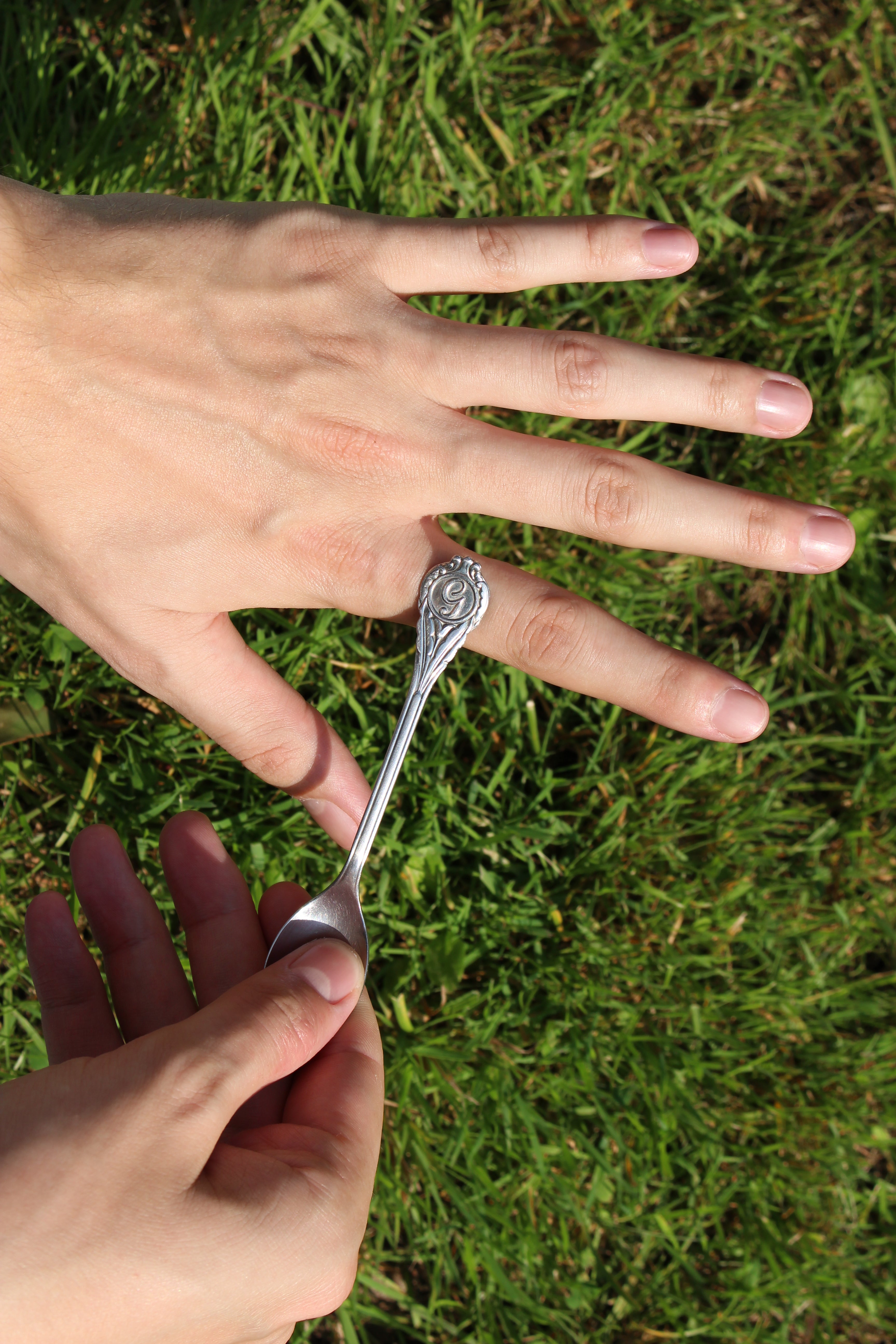 Letter G Ring (Zilmeta)